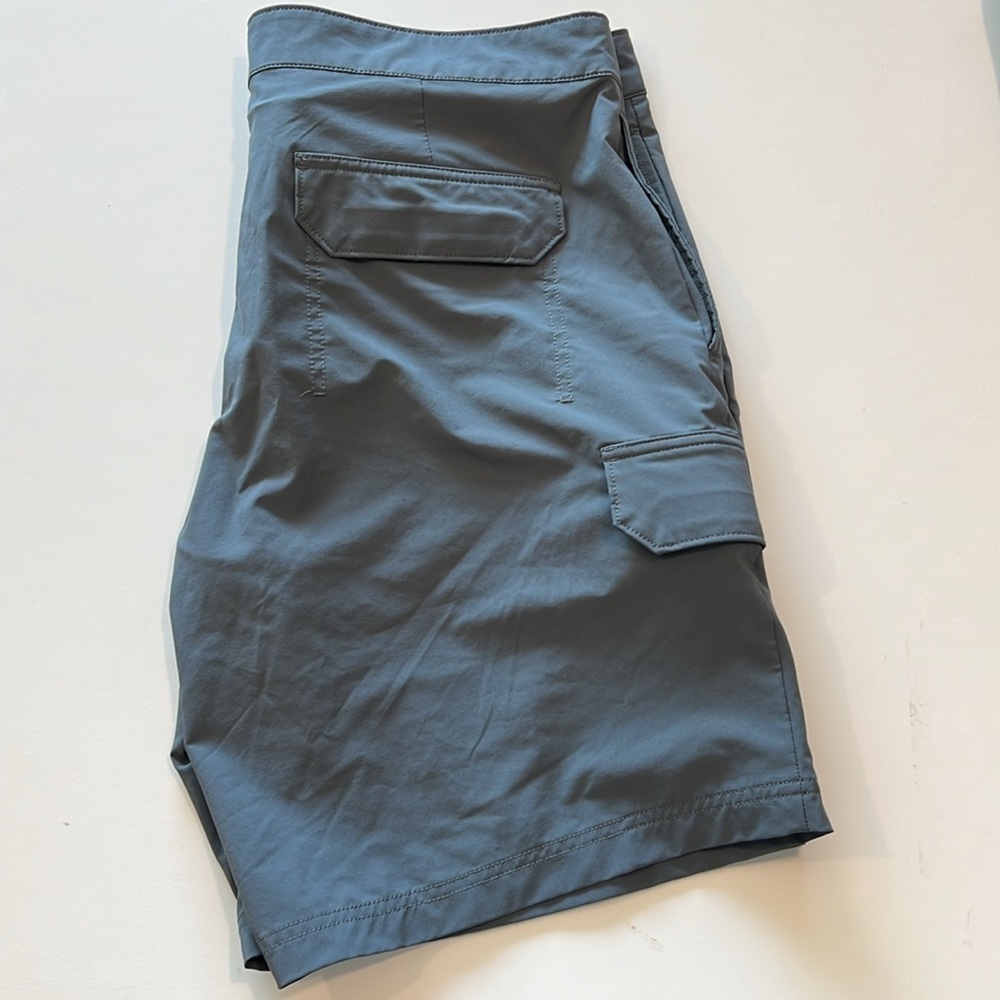 Duluth Trading - 38, men’s athletic shorts, drawstring - Picture 9 of 9